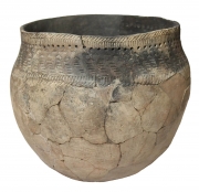 Городище Увал: средневековый сосуд